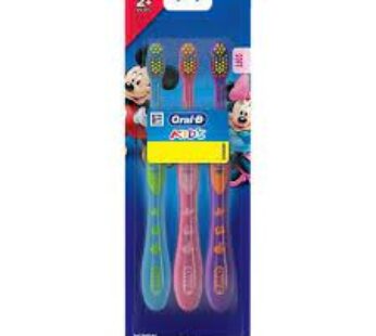 Oral-B Kids Toothbrush With Mickey Characters – Soft Bristles, Easy To Handle, 2+ Years, 3 pcs